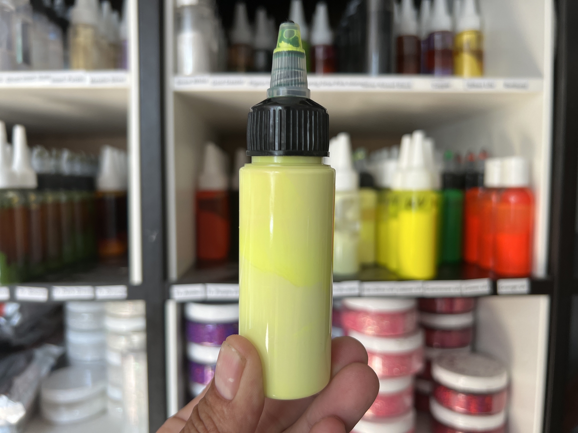 SABOFLEX UV Fluo Hot Olive Plastisolfarbe 50g SABOFLEX UV Fluo Hot Olive Plastisolfarbe 50g