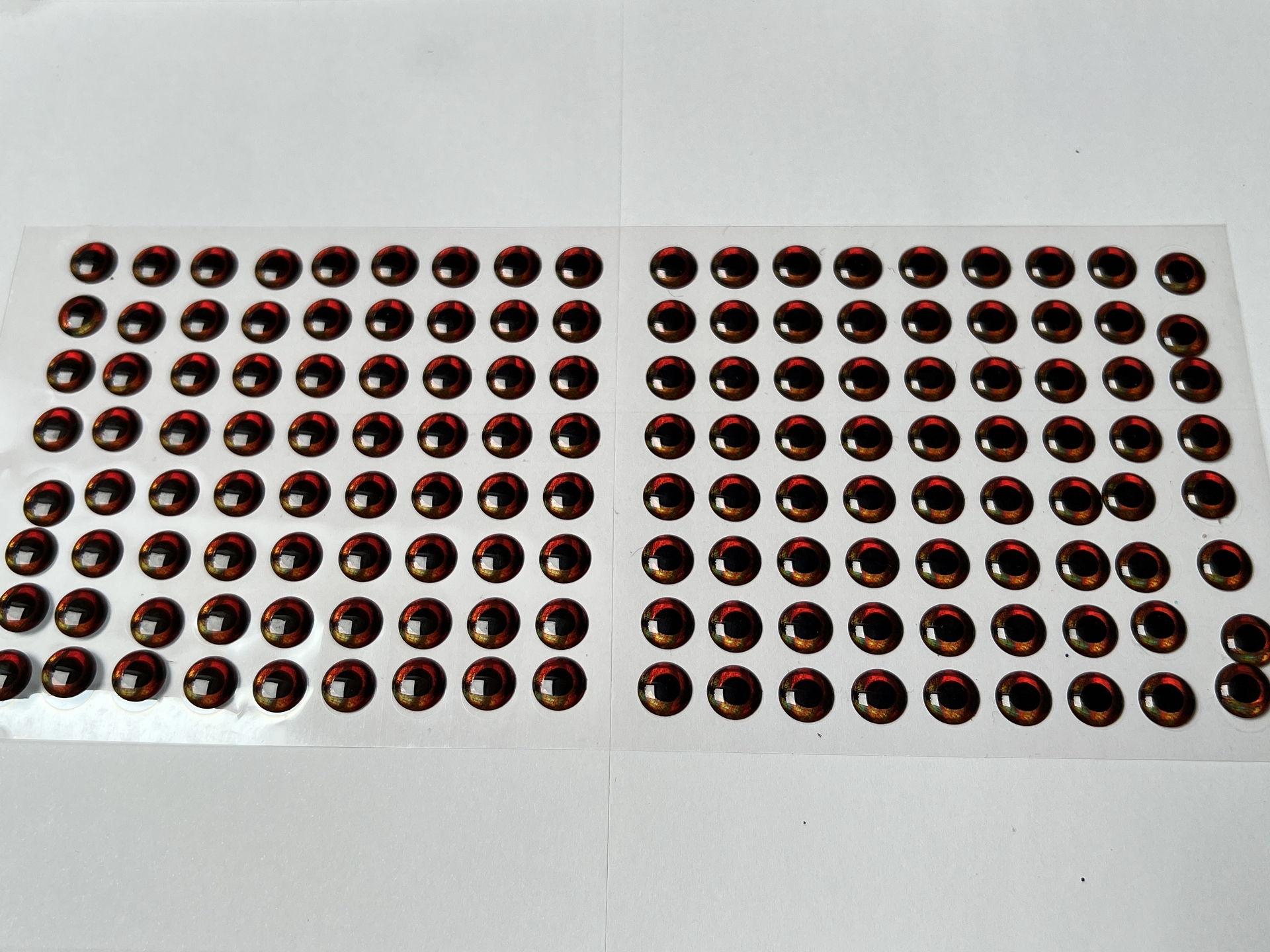 MIKATECH Epoxy 3D Augen 10mm Natural Red 144er Karte MIKATECH Epoxy 3D Augen 10mm Natural Red 144er Karte